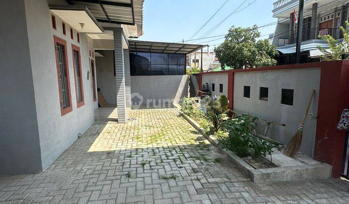 Disewakan Rumah Luas Full Furnished di Harapan Indah 1 1