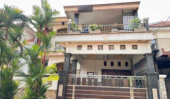 Rumah Elegan 2 Lantai 300m² di Prima Harapan Regency – Lokasi Strategis! Rumah Elegan 2 Lantai 300m² di Prima Harapan Regency – Lokasi Strategis!