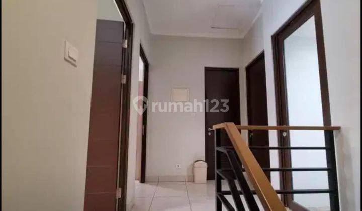 di Jual Rumah Daerah Sumarecon Cluster Burgundy  2