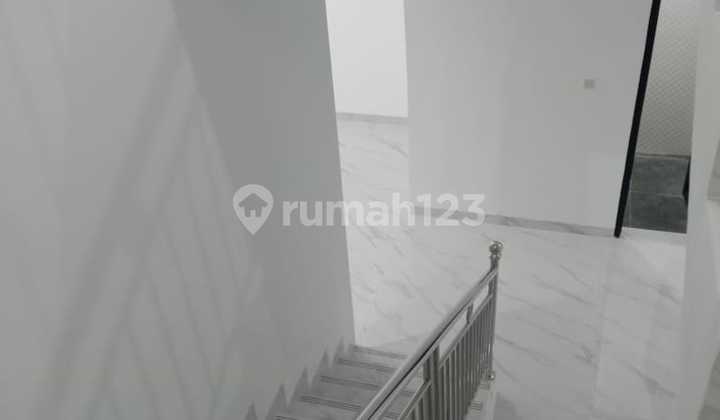DIJUAL - Rumah Baru 2 Lantai di Harapan Indah 2