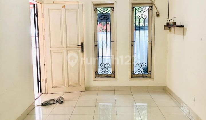 Affordable Rent! Ready-to-Occupy House in Harapan Indah 1 - AC, Water Supply, Carport Affordable Rent! Ready-to-Occupy House in Harapan Indah 1 - AC, Water Supply, Carport