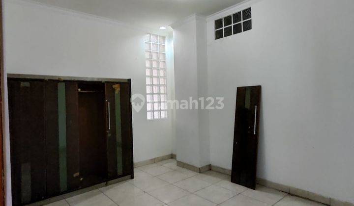 Ruko Strategis Dan Jalan Dua Arah Lokasi Di Antapani, Bandung  6