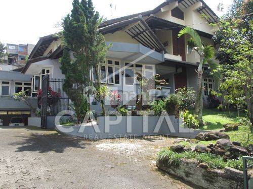 For Sale Rumah 2 Lantai Di Area Sayap Pasteur, Bandung 1