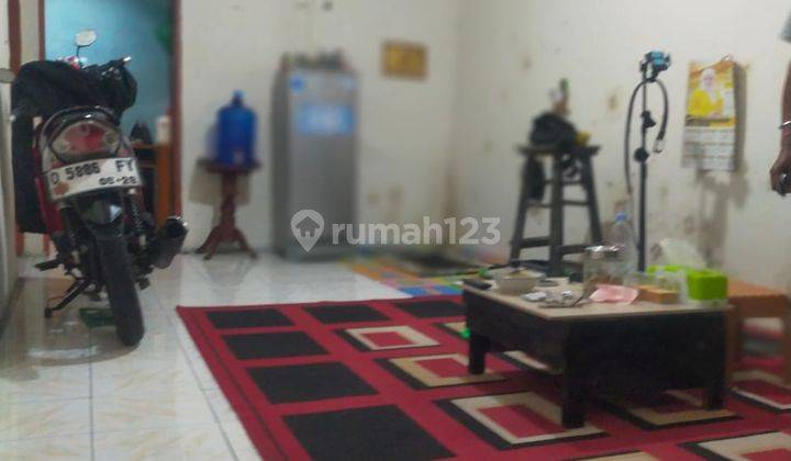 Rumah Minimalis Sederhana Lokasi Di Komplek Cibolerang Indah Bandung  1