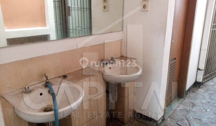 Hitung Tahah Saja .. Rumah Usaha di Lokasi Prime Cihampelas, Bandung 4