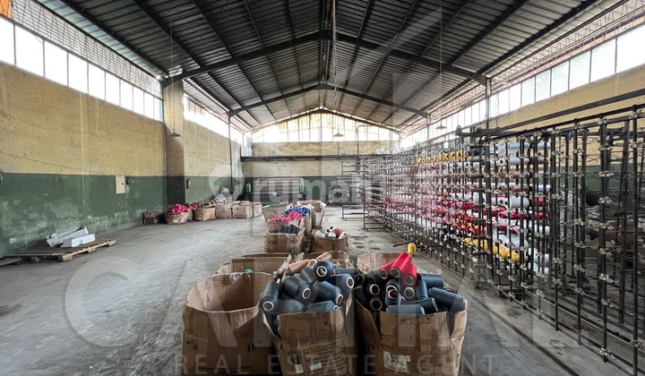 3 Unit Bangunan Gudang di Mainroad Ciparay 1