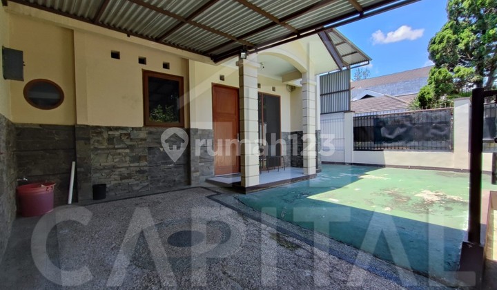 Jual Sewa Rumah Nyaman di Kawasan Elite Setraduta 2