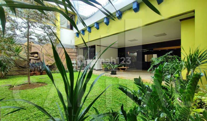 Rumah Mewah Dan Cantik Di Setrasari Plus Swimming Pool 2