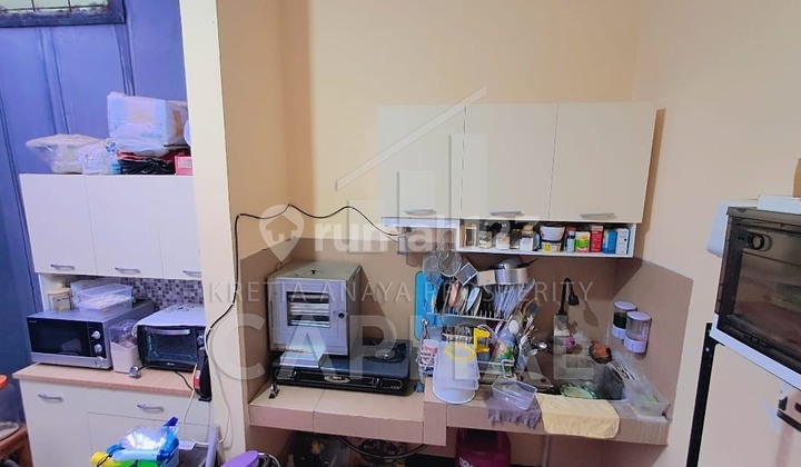 Comfortable House In Taman Kopo Indah 3 Tki 3 2