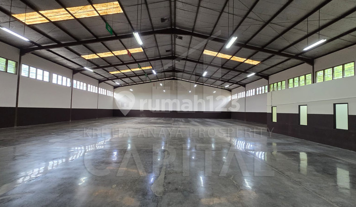 Gudang ex Garment di dekat pintu Tol Pasir Koja, Bandung