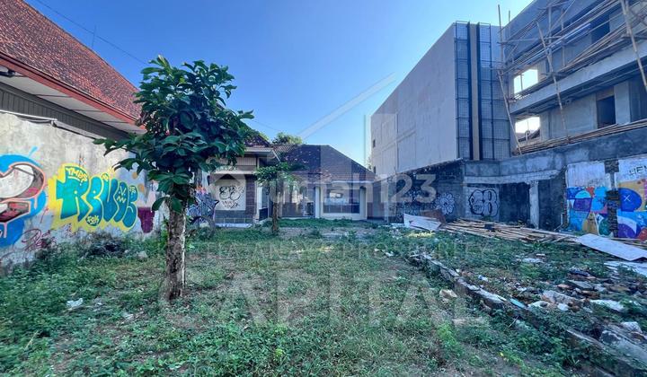 Rumah Hitung Tanah Di Jalan Utama Prawirotaman – Yogyakarta