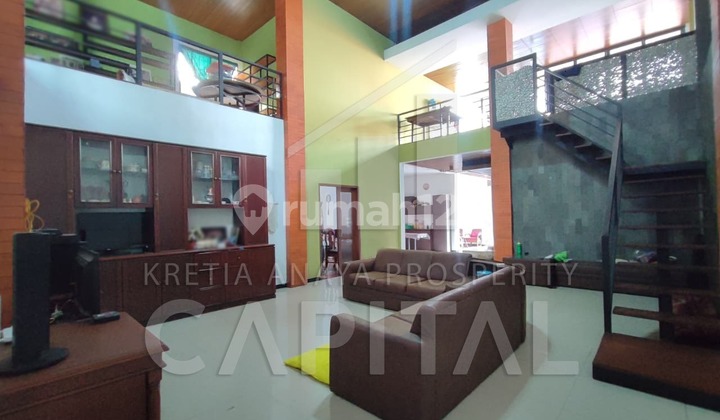 House + Warehouse Mainroad Jl. Jakarta - Highly Strategic