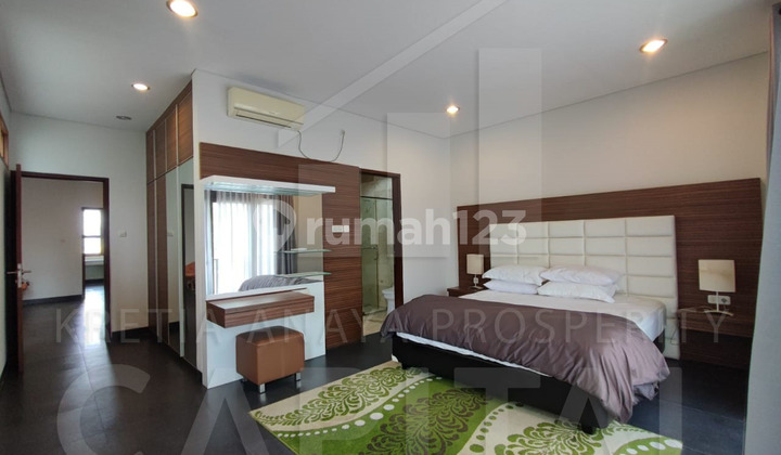 Rumah Lux Minimalis Full Furnished di Setra Duta, Bandung 2