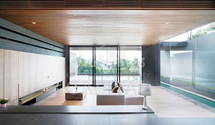 Brand New & Luxury House di Kota Baru Parahyangan