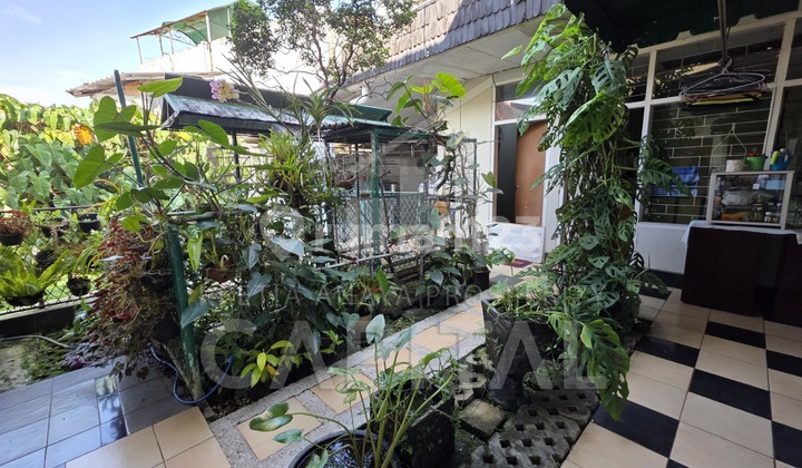 Well-Maintained and Comfortable Old House in Cisitu Sayap Dago 2