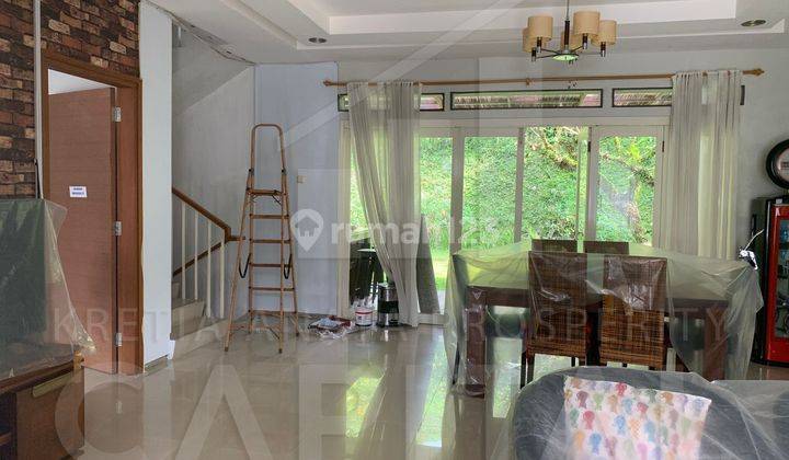 Rumah 2 Lantai Bagus Semi Furnished di Dago, Bandung 2