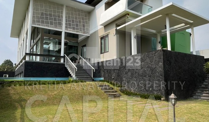 RUMAH LUX SIAP HUNI di RATNASASIH, KOTA BARU PARAHYANGAN