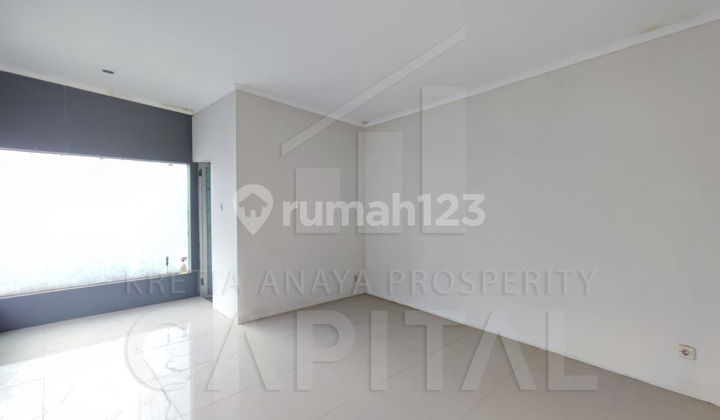 Rumah Modern Ada Swimming Pool di Setiabudi Regency, Bandung 2