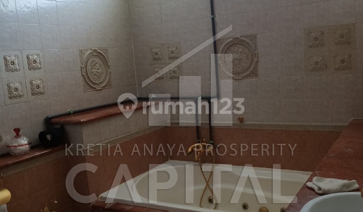 Rumah Mewah Berdesain Seni Tinggi Di Mekarwangi 2