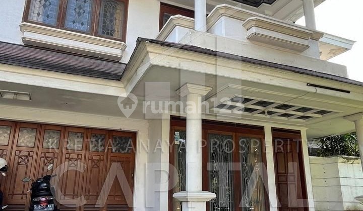 Ready for a new owner! Well-maintained and move-in ready house in Tubagus Ismail.