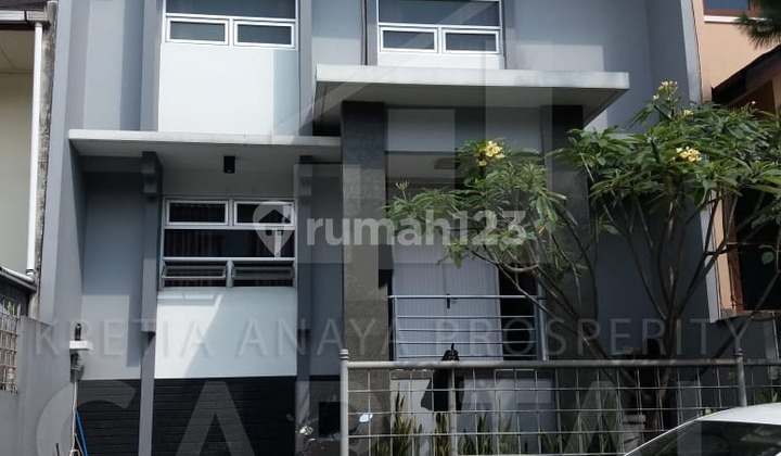 Rumah Bagus dan Nyaman di Setra Duta, Bandung