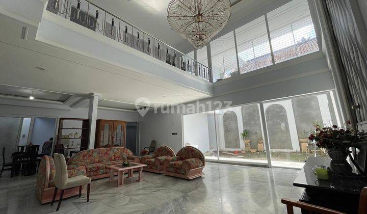 Graceful Luxury House Ready to Live in in Denpasar Bali 2