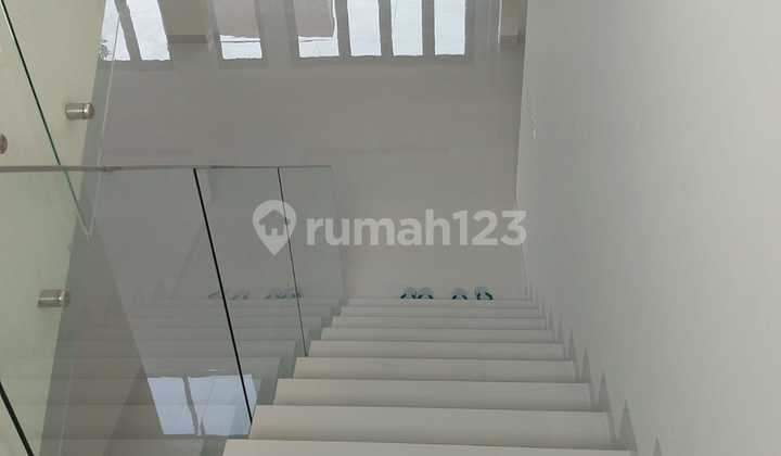 Sultan Brand New House Ready to Occupy in Puspita Loka BSD Sultan Brand New House Ready to Occupy in Puspita Loka BSD