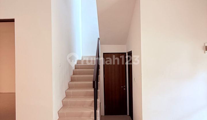 Beautiful Clean House Ready to Occupy in Citra Garden Serpong Tangerang