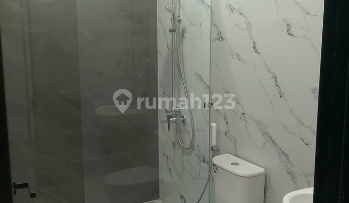 Beautiful Large House Ready to Occupy in Puspita Loka BSD 2