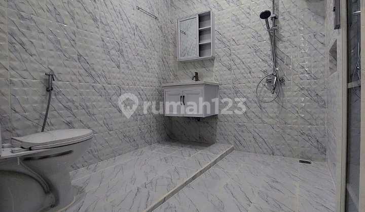 Rumah Cantik dan segar asri nyaman di Bolevard Serpong Tangerang 2