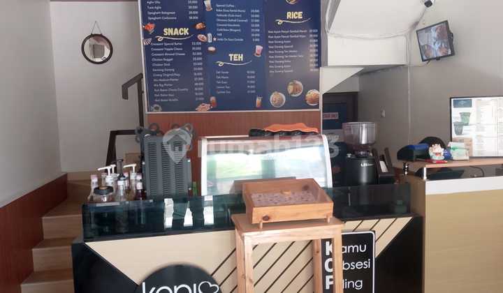 Beautiful clean ready-to-occupy shop house in Virginia Arcade BSD Beautiful clean ready-to-occupy shop house in Virginia Arcade BSD