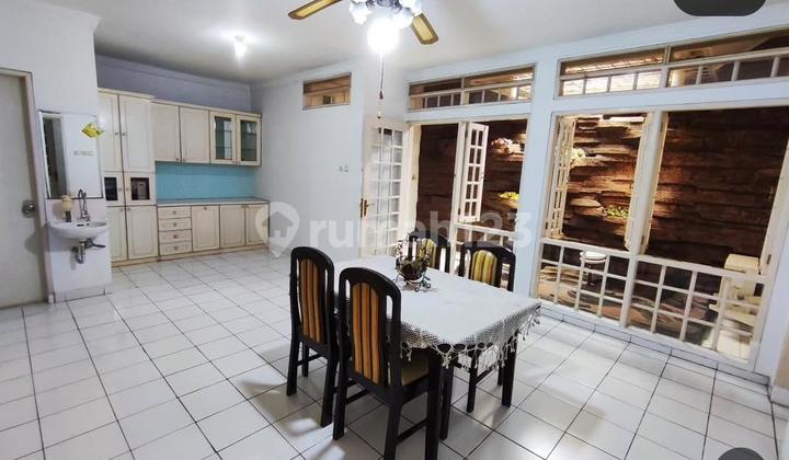 Rumah tinggal siap huni strategis di Griya loka BSD Tangerang Selatan 2