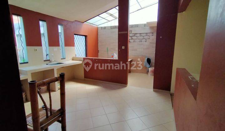 Sewa Rumah Unik Daerah Sarijadi Akses Dekat Setraduta 2