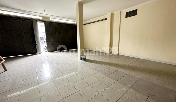 2 Shophouses Combined Into One Perfect For Earning, Strategic Area Very Busy In Cibaduyut Extension 2