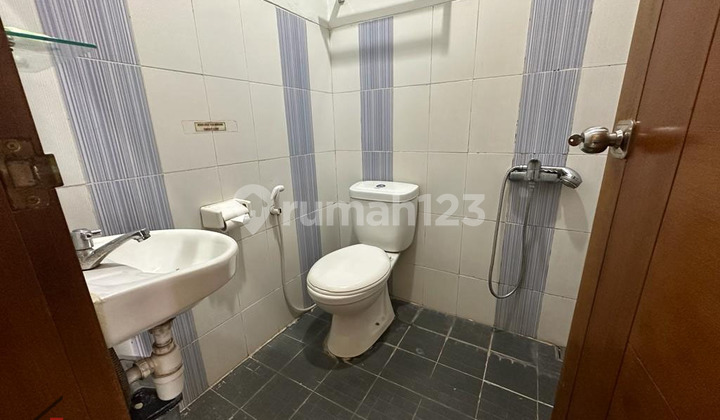 Disewakan Hotel 3 Lantai di Lembang , Bandung 7