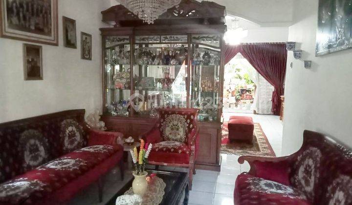 Dijual Cepat Rumah Tinggal Nyaman Beserta Isinya, Ada Usaha Kos kosan Daerah Sayap Ahmad Yani 3