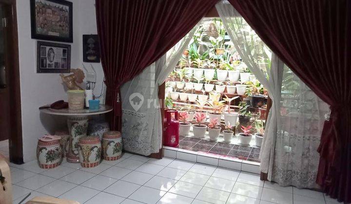 Dijual Cepat Rumah Tinggal Nyaman Beserta Isinya, Ada Usaha Kos kosan Daerah Sayap Ahmad Yani 9