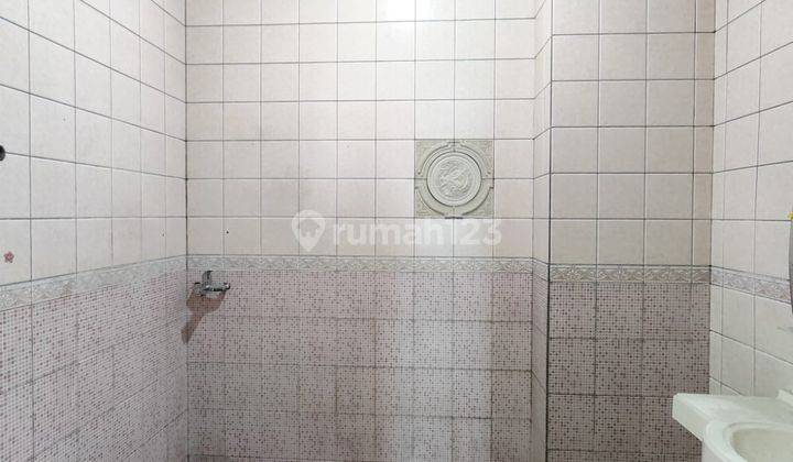 Ruang Usaha Di Antapani, Jalan Ramai Dua Arah, Lebar Muka 9 Meter 8