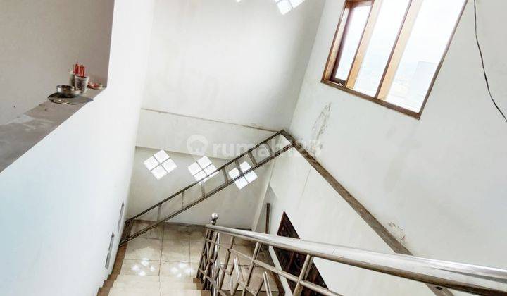 Ruang Usaha Di Antapani, Jalan Ramai Dua Arah, Lebar Muka 9 Meter 11