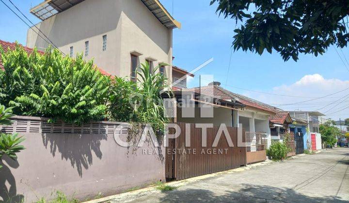 Harga Mantap Rumah Semi Furnished Full Renov di Taman Kopo Indah 2 Patung Kuda 1