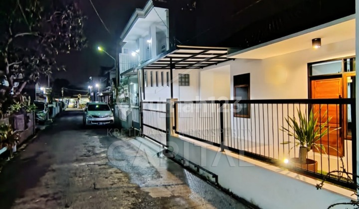 Beautiful Minimalist Modern House in the Santosa Asih Complex, East Bandung, Soekarno Hatta Wing 2