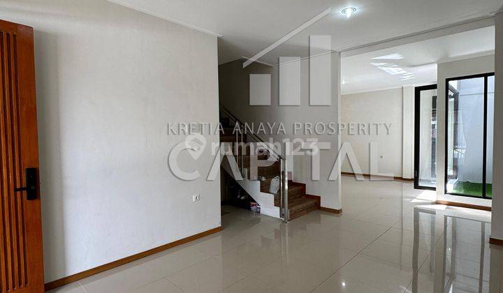 Best Deal Banget Rumah Kece 3 Lantai Full Renov di Bali Garden City View Awiligar 1