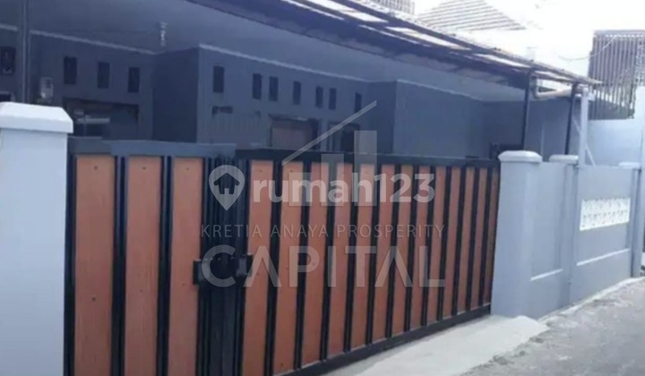 Residential House in Karasak, Sayap Bypass Soekarno Hatta, Close to Everything