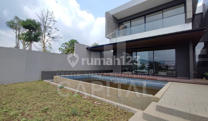 Brand New & Luxury House di Kota Baru Parahyangan