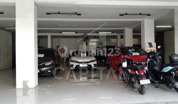 Business Space Ex Showroom in Sayap Bkr Bandung City