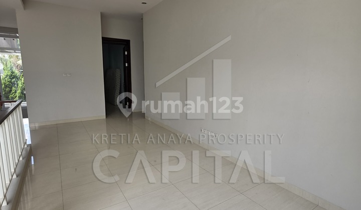 A Stunning New Two-Story House in Setraduta Cemara, Just 10 Minutes to Pasteur Toll Road Access. 2