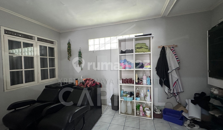 House can be used for Business and Residential in Dian Permai behind Sumber Sari. 2