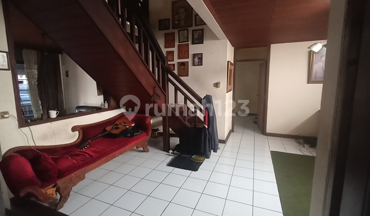 *Rumah Kayu di Komplek Pharmindo, Cimahi Selatan*