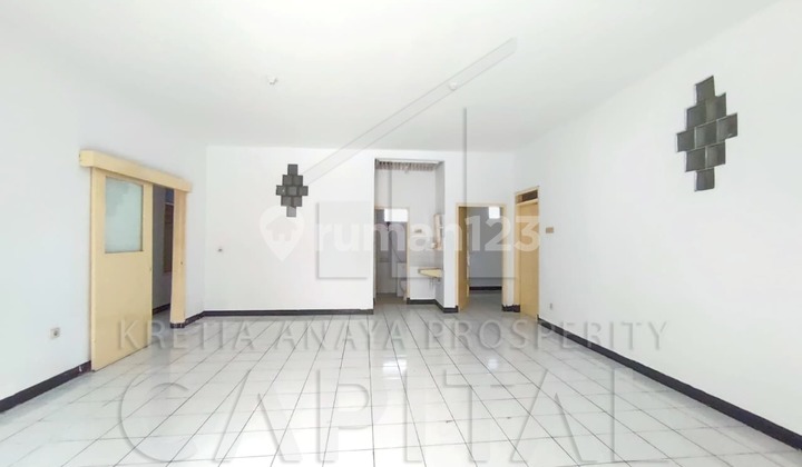 Well-Maintained Unfurnished House in the Middle of the City, Sayap Pajaran Well-Maintained Unfurnished House in the Middle of the City, Sayap Pajaran