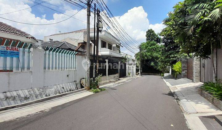 Rumah Siap Huni Taman Kedoya Baru Lebar Jalan 2 Mobil  2